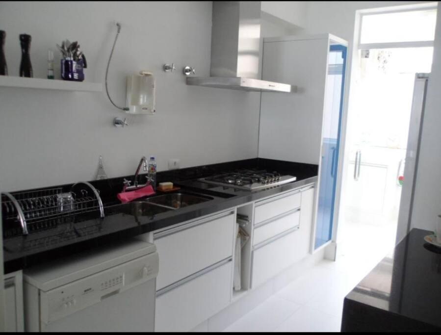 Apto De 3 Dorm De Frente Ao Mar 과루자 외부 사진